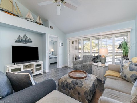 Sapphire Lakes Naples Florida Condos for Sale