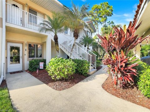 Sapphire Lakes Naples Florida Condos for Sale