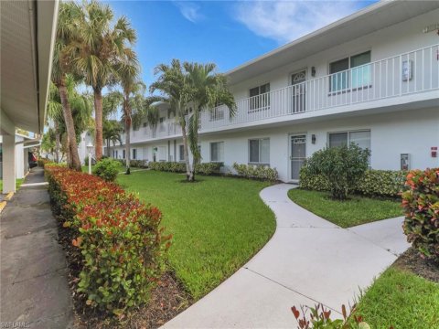 Sapphire Lakes Real Estate