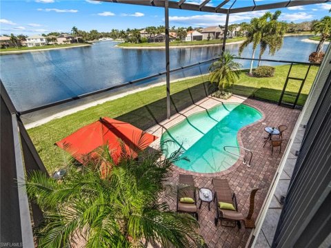 Saturnia Lakes Naples Real Estate