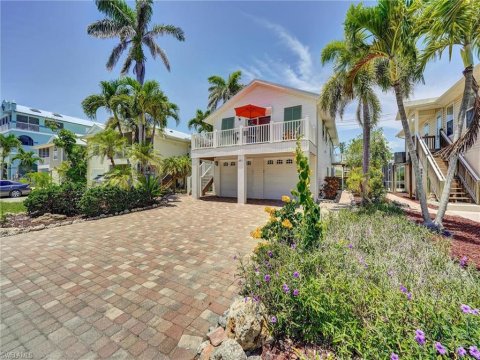 Seagrape Fort Myers Beach Real Estate