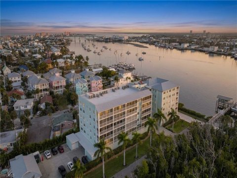Seagrape Fort Myers Beach Real Estate