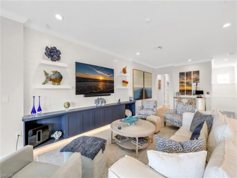 Seychelles Naples Real Estate