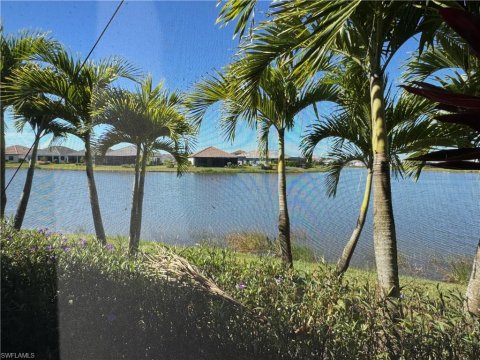 Skysail Naples Real Estate