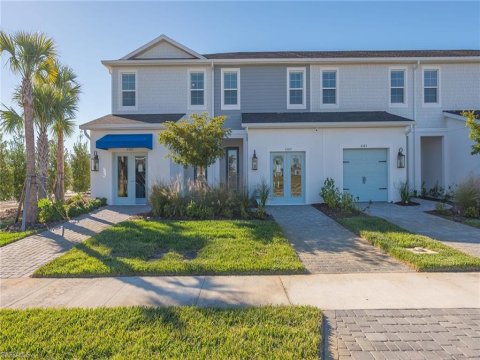 Skysail Naples Real Estate