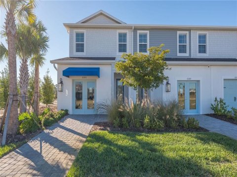 Skysail Naples Real Estate