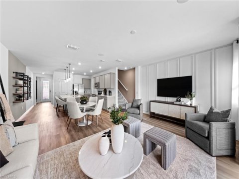 Solis Grande Real Estate