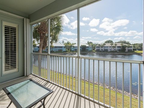 Sterling Oaks Naples Florida Condos for Sale