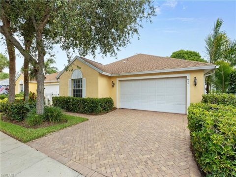 Sterling Oaks Naples Florida Homes for Sale