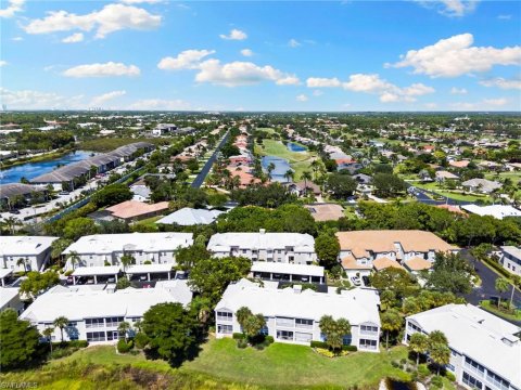 Sterling Oaks Naples Florida Real Estate