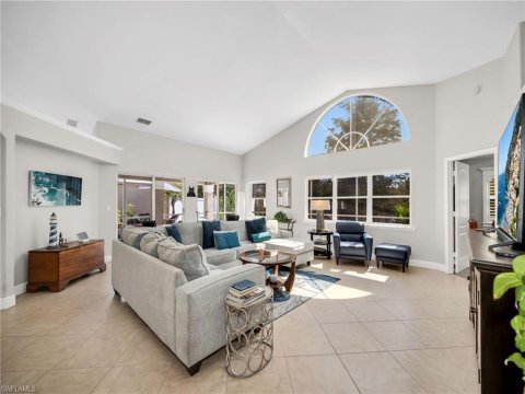 Sterling Oaks Naples Florida Real Estate