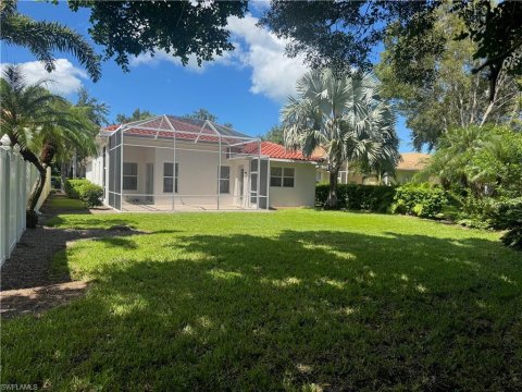 Sterling Oaks Naples Real Estate