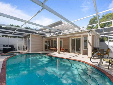 Sterling Oaks Naples Real Estate