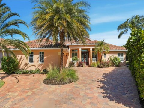 Sterling Oaks Naples Real Estate