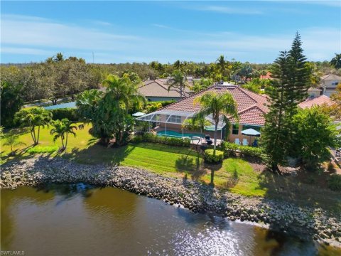 Sterling Oaks Naples Real Estate