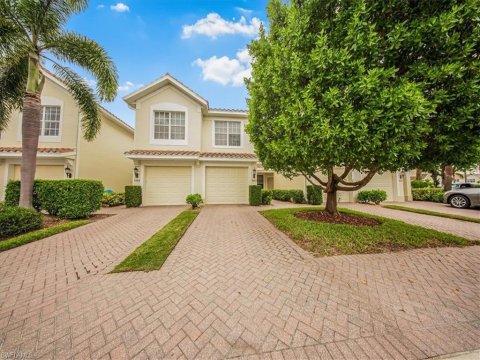 Stratford Place Real Estate