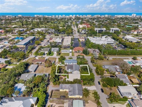 Sun Terrace Naples Florida Homes for Sale