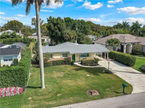 Sun Terrace Naples Florida Real Estate