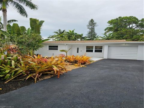 Sun Terrace Naples Florida Real Estate