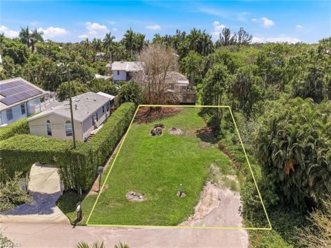 Sunset Homes Naples Real Estate