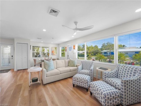 Tacoma Park Naples Real Estate