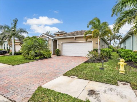 Tamarindo Naples Florida Real Estate