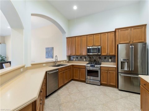 Tarpon Bay Naples Florida Condos for Sale