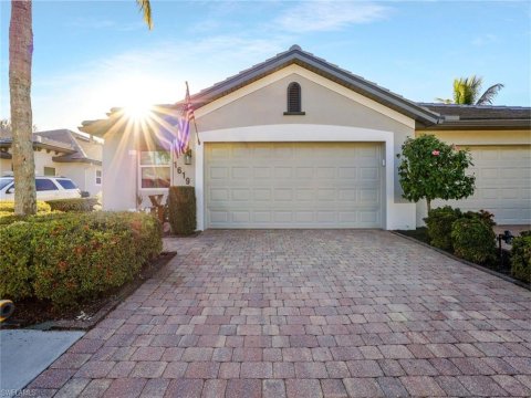 Tarpon Bay Naples Real Estate