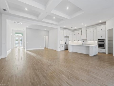 Terreno At Valencia Naples Real Estate