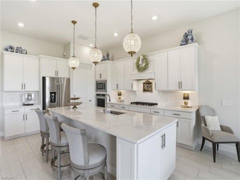 Terreno At Valencia Real Estate