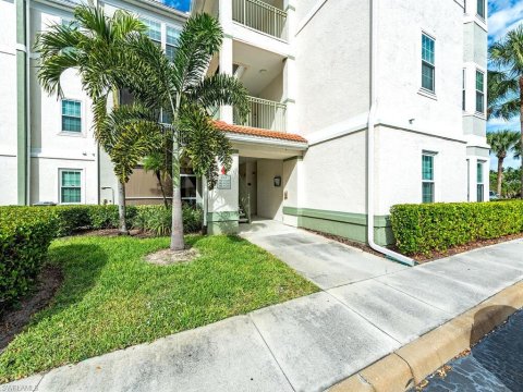 The Tides At Pelican Landing Estero Florida Condos for Sale