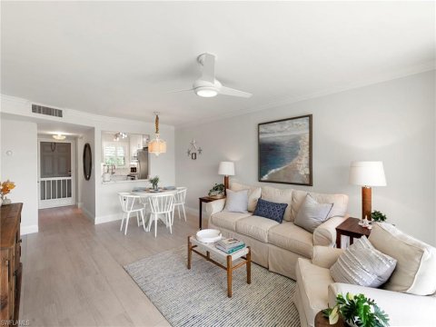 Turtle Lake Naples Florida Condos for Sale