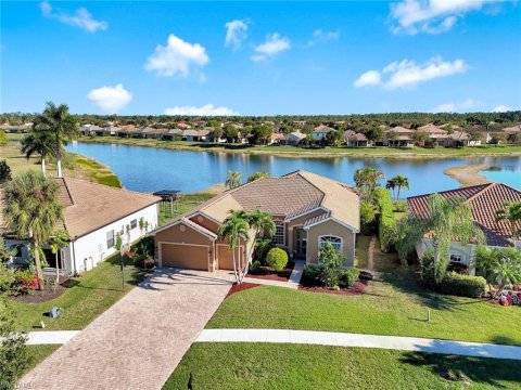 Valencia Lakes Naples Florida Homes for Sale