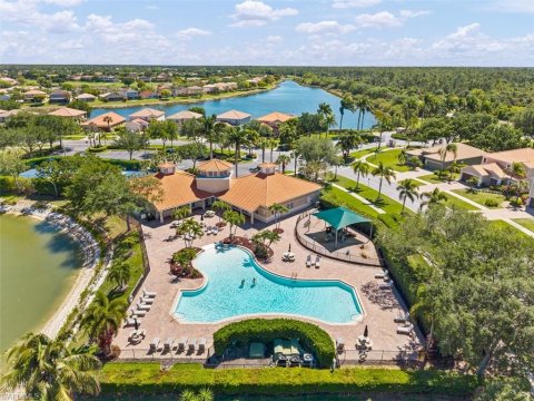 Valencia Lakes Naples Florida Real Estate
