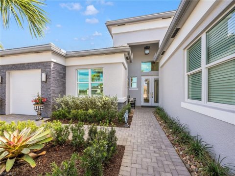 Valencia Trails Naples Florida Homes for Sale
