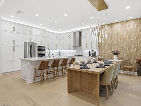 Valencia Trails Naples Real Estate