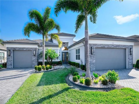Valencia Trails Naples Real Estate