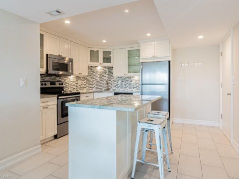 Vanderbilt Beach Naples Florida Condos for Sale