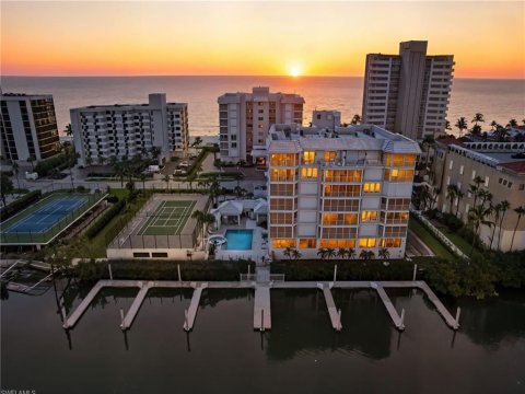 Vanderbilt Beach Naples Florida Condos for Sale