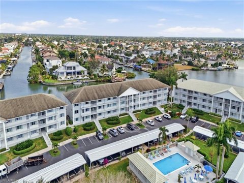 Vanderbilt Beach Naples Florida Condos for Sale