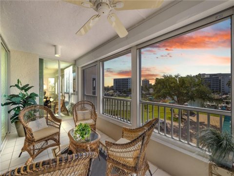 Vanderbilt Beach Naples Florida Condos for Sale
