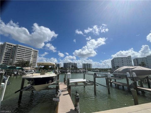 Vanderbilt Beach Naples Florida Real Estate