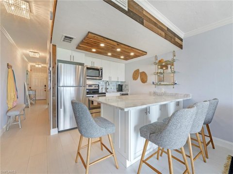 Vanderbilt Beach Naples Real Estate