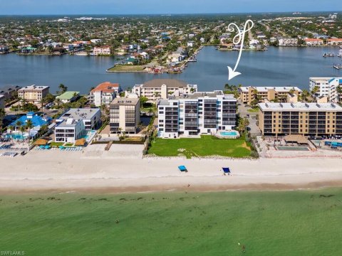 Vanderbilt Beach Naples Real Estate