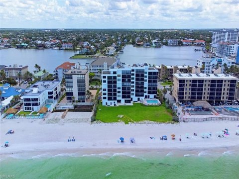 Vanderbilt Beach Naples Real Estate