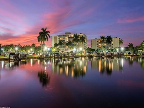 Vanderbilt Beach Naples Real Estate