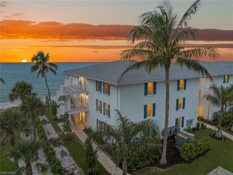 Vanderbilt Beach Naples Real Estate