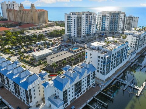 Vanderbilt Beach Naples Real Estate