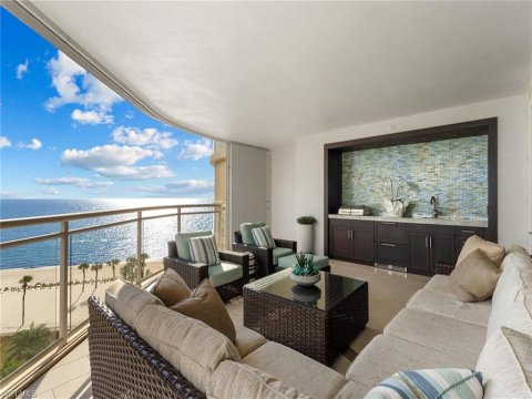 Vanderbilt Beach Real Estate