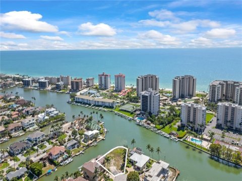 Vanderbilt Beach Real Estate